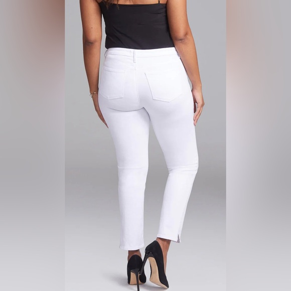 Curves 360 by NYDJ Slim Ankle Jeans. Size 8 short - Picture 2 of 13